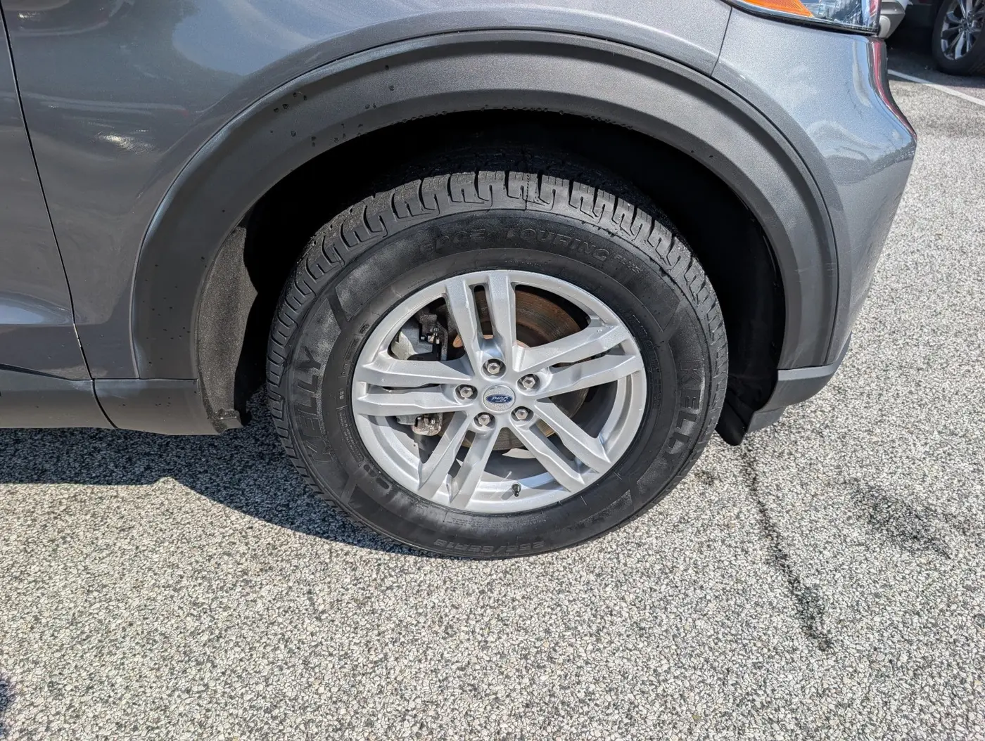 2023 Ford Explorer - $26,500