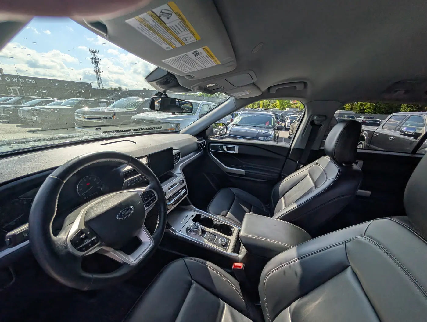 2023 Ford Explorer - $26,500