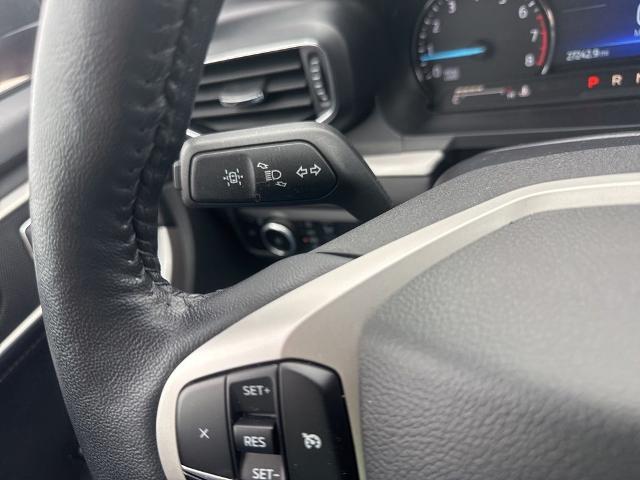 2023 Ford Explorer - $33,990