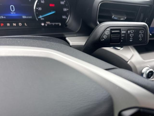 2023 Ford Explorer - $33,990