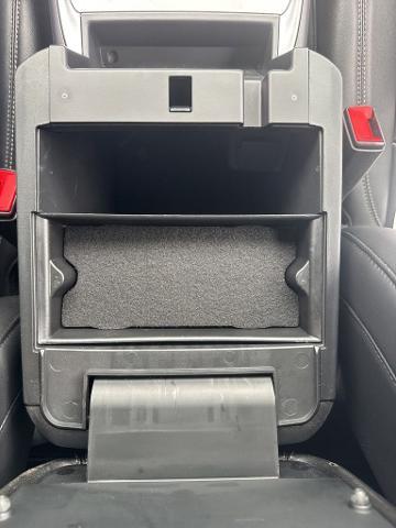 2023 Ford Explorer - $33,990