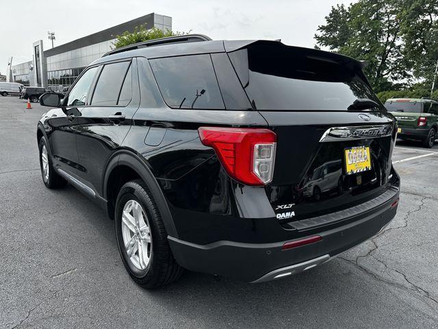 2023 Ford Explorer - $31,900