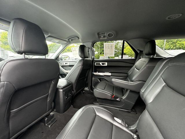 2023 Ford Explorer - $31,900