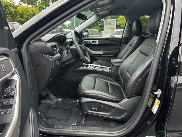 2023 Ford Explorer - $31,900