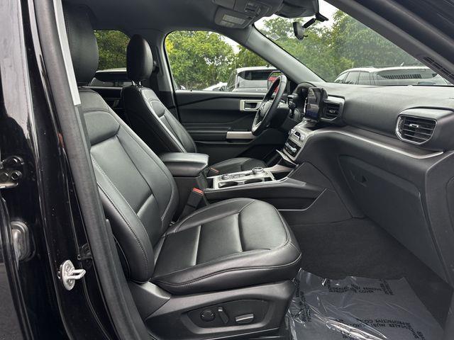 2023 Ford Explorer - $31,900