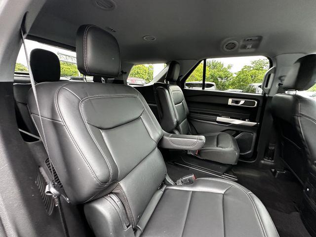 2023 Ford Explorer - $31,900