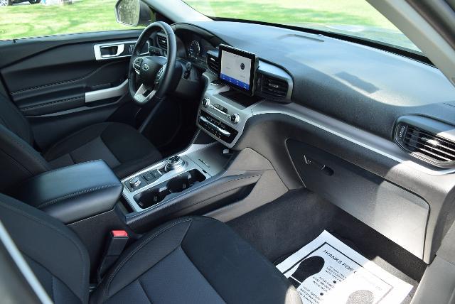 2023 Ford Explorer - $27,990