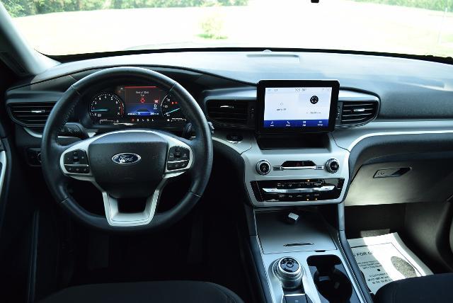 2023 Ford Explorer - $27,990