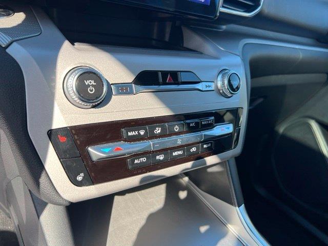 2023 Ford Explorer - $24,315