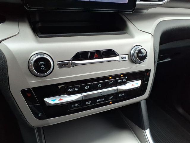 2023 Ford Explorer - $27,650
