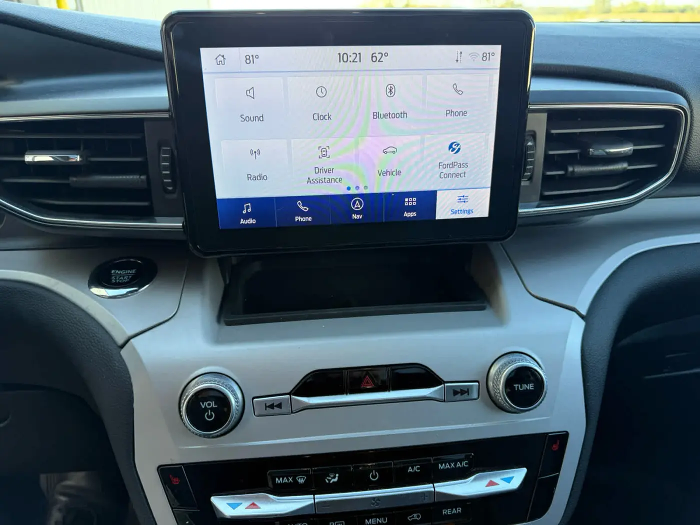 2023 Ford Explorer - $28,999