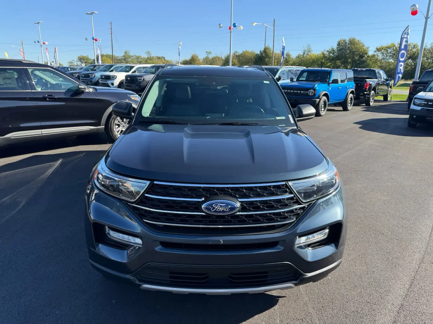 2023 Ford Explorer - $28,999