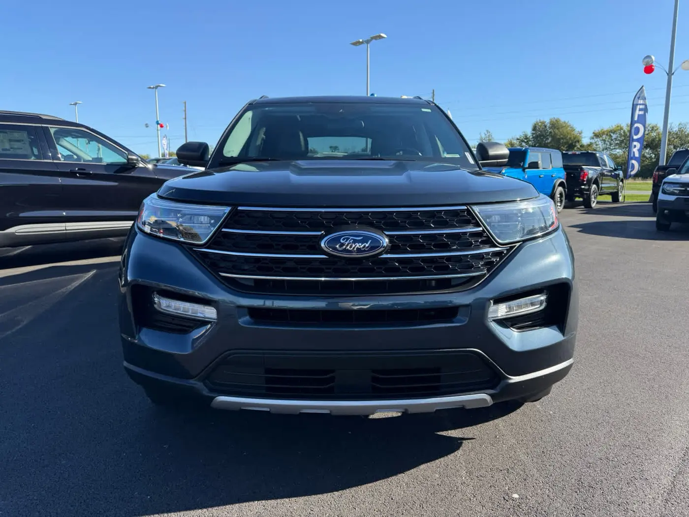 2023 Ford Explorer - $28,999