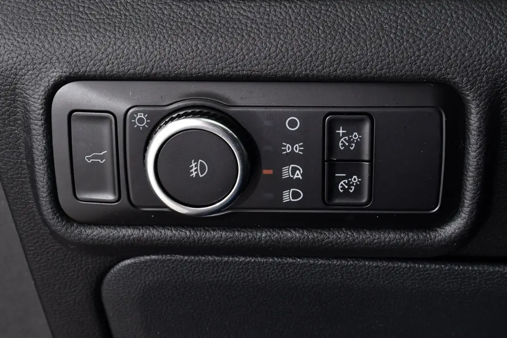 2024 Ford Explorer - $31,755