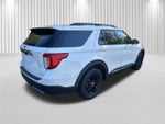 2022 Explorer Thumbnail 19