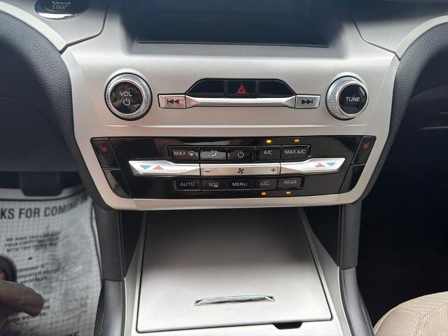 2022 Ford Explorer - $25,479