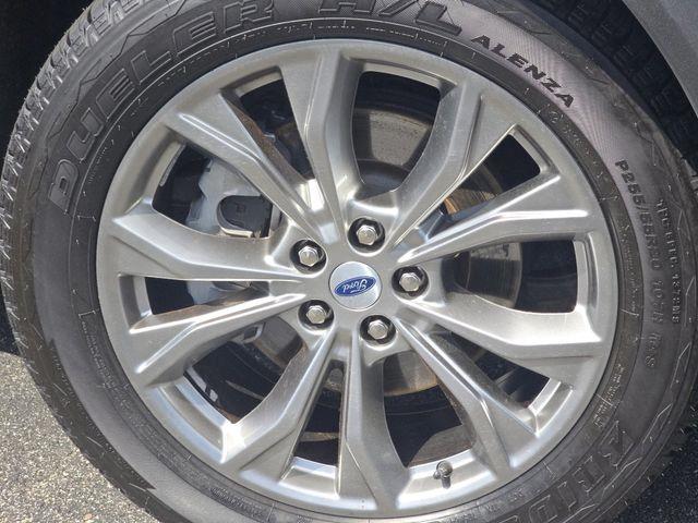 2022 Ford Explorer - $26,425