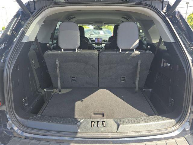 2022 Ford Explorer - $26,425