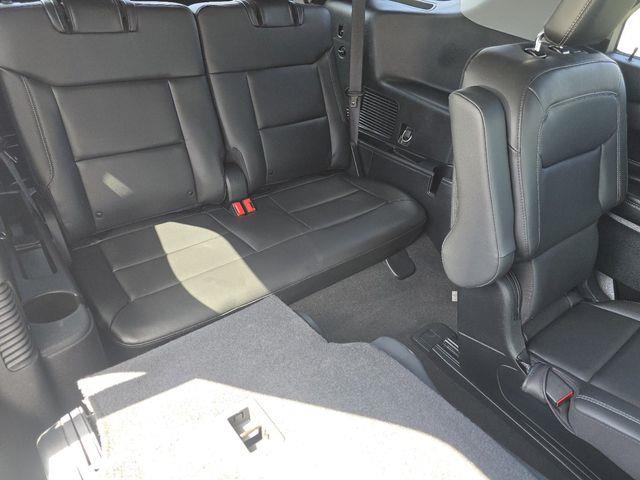 2022 Ford Explorer - $26,425
