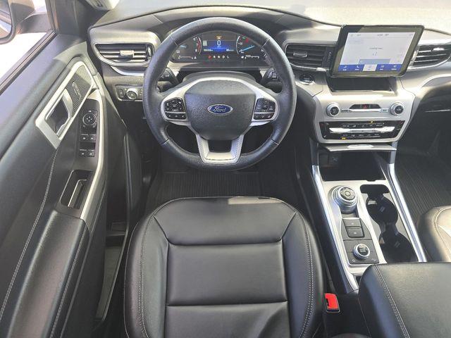 2022 Ford Explorer - $26,425