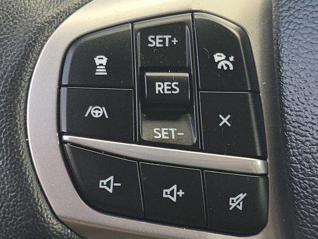2022 Ford Explorer - $26,425