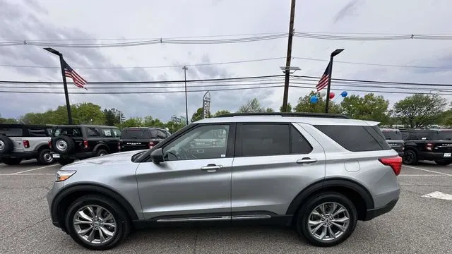 2023 Ford Explorer XLT