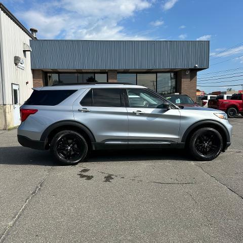 2023 Ford Explorer - $29,900
