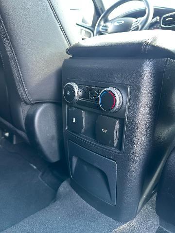 2023 Ford Explorer - $29,900