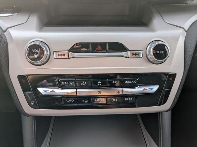 2023 Ford Explorer - $32,495