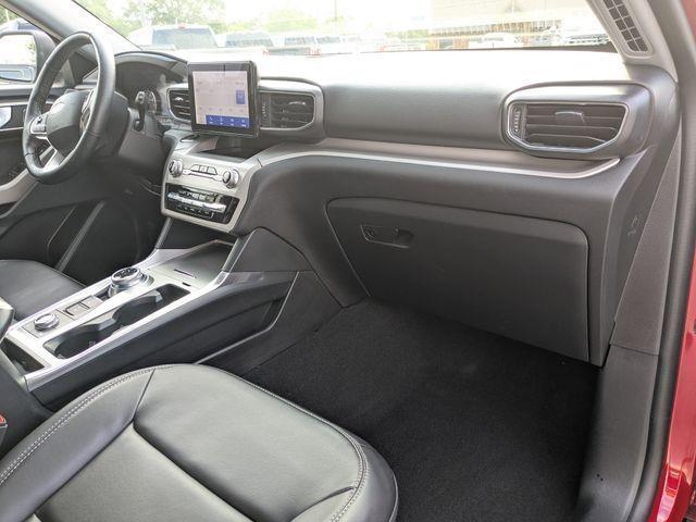 2023 Ford Explorer - $32,495