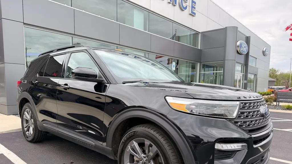 2023 Ford Explorer XLT
