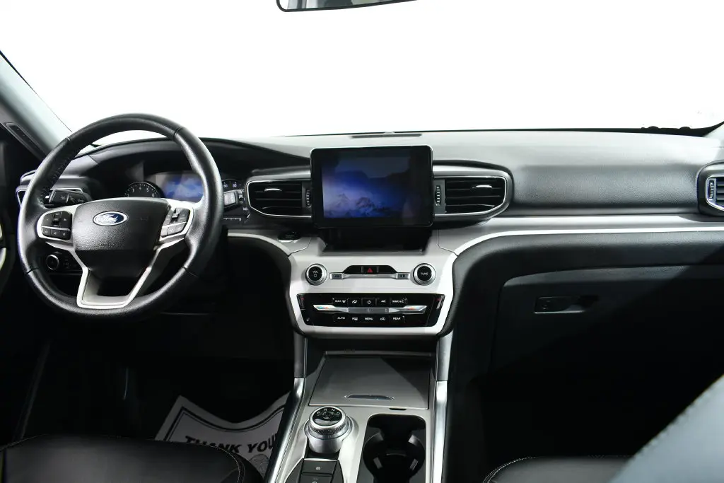 2023 Ford Explorer - $32,155