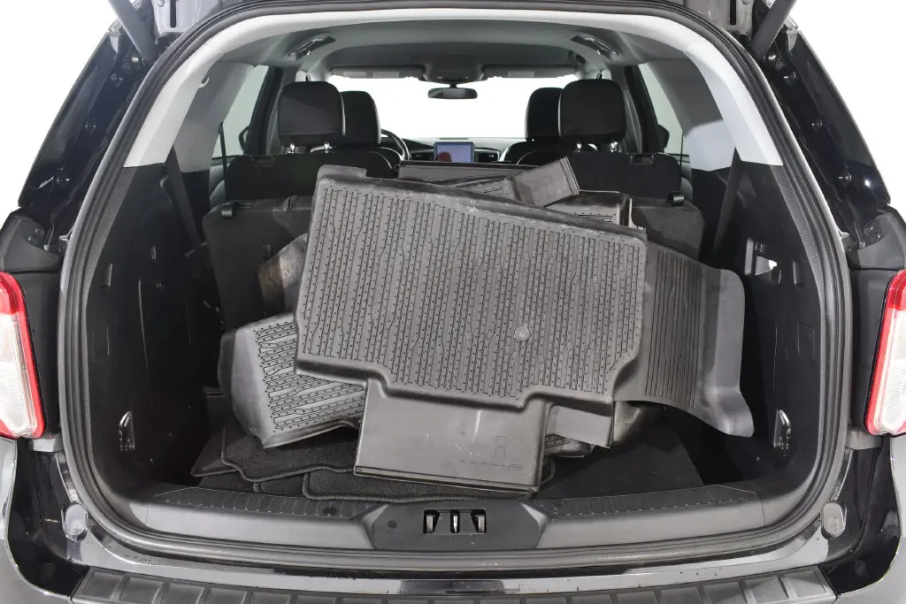 2023 Ford Explorer - $32,155