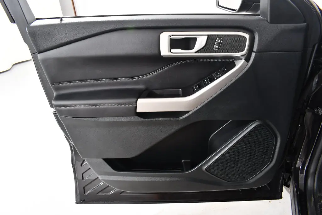 2023 Ford Explorer - $32,155