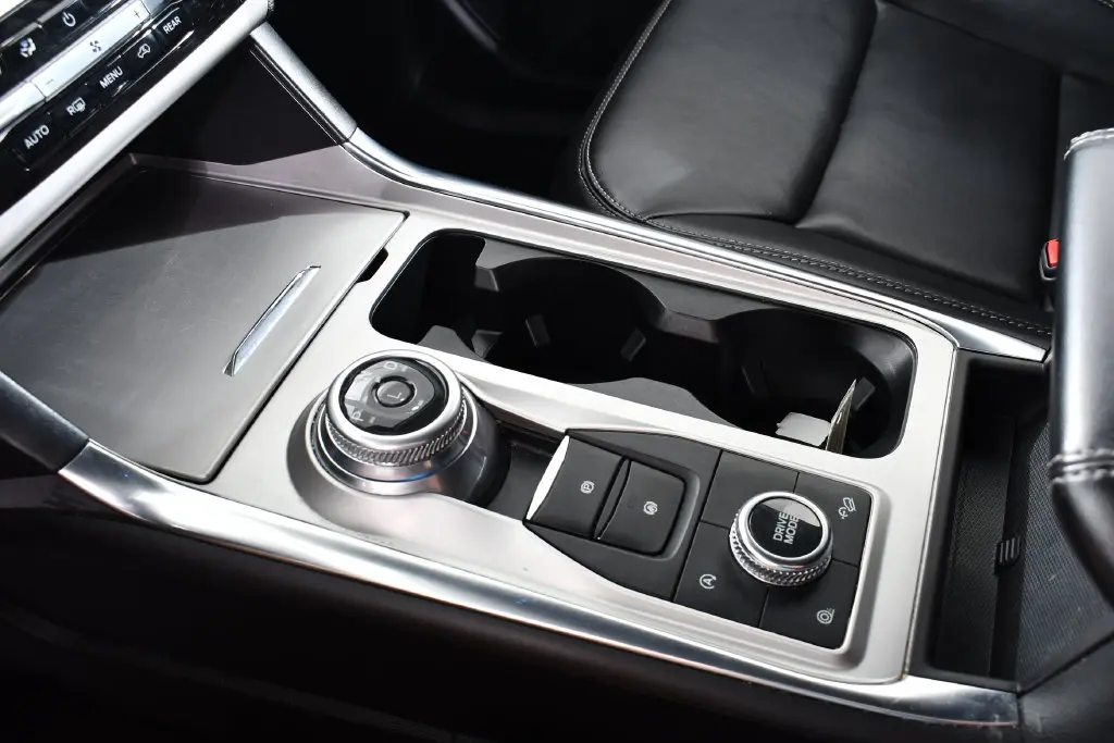 2023 Ford Explorer - $32,155