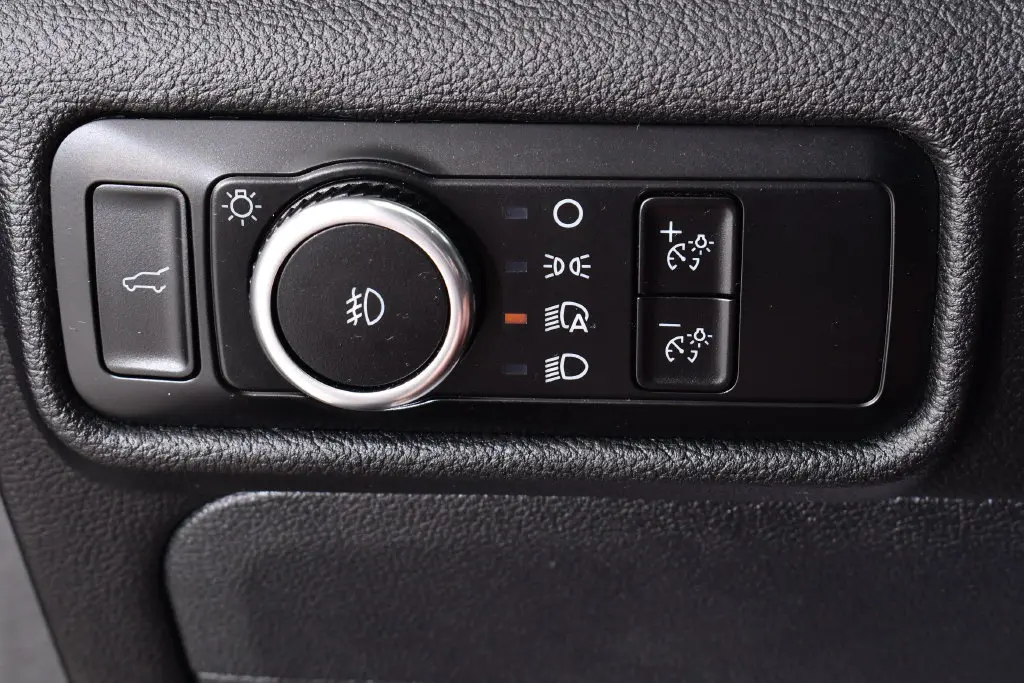 2023 Ford Explorer - $32,155