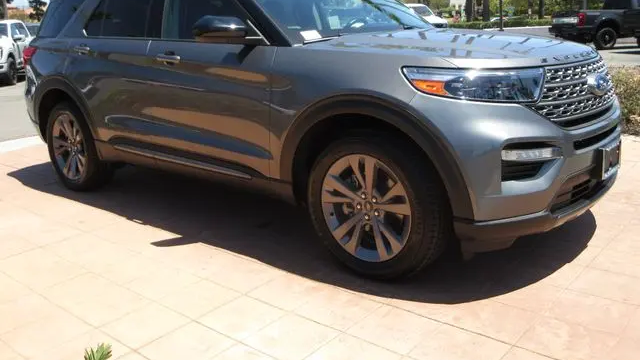 2023 Ford Explorer XLT