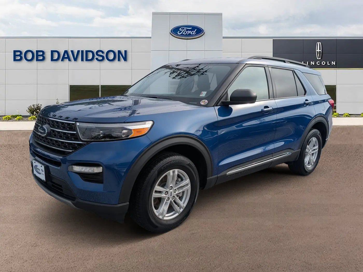 2023 Ford Explorer - $30,500