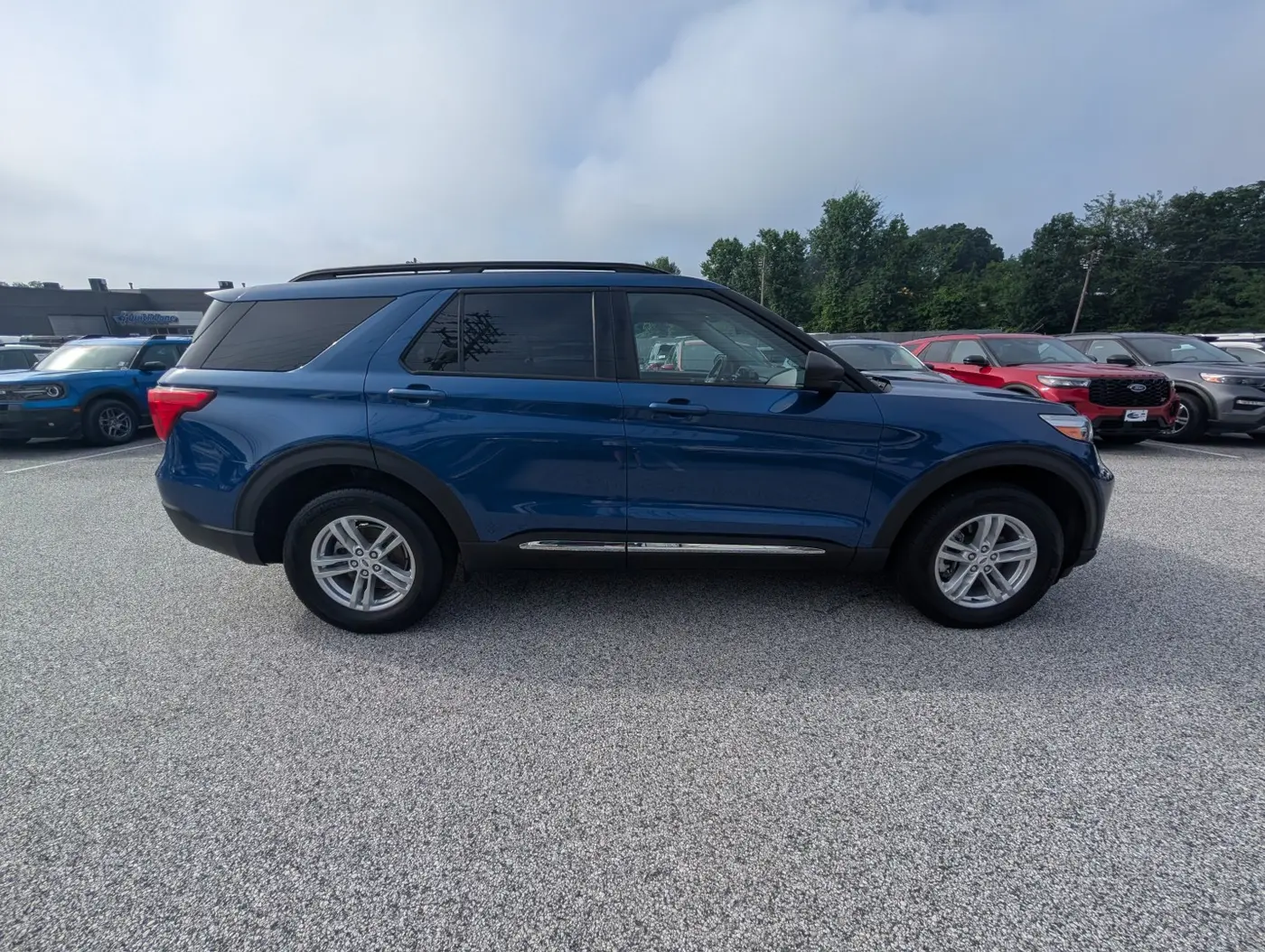 2023 Ford Explorer - $30,500