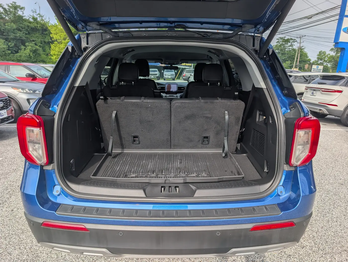 2023 Ford Explorer - $30,500