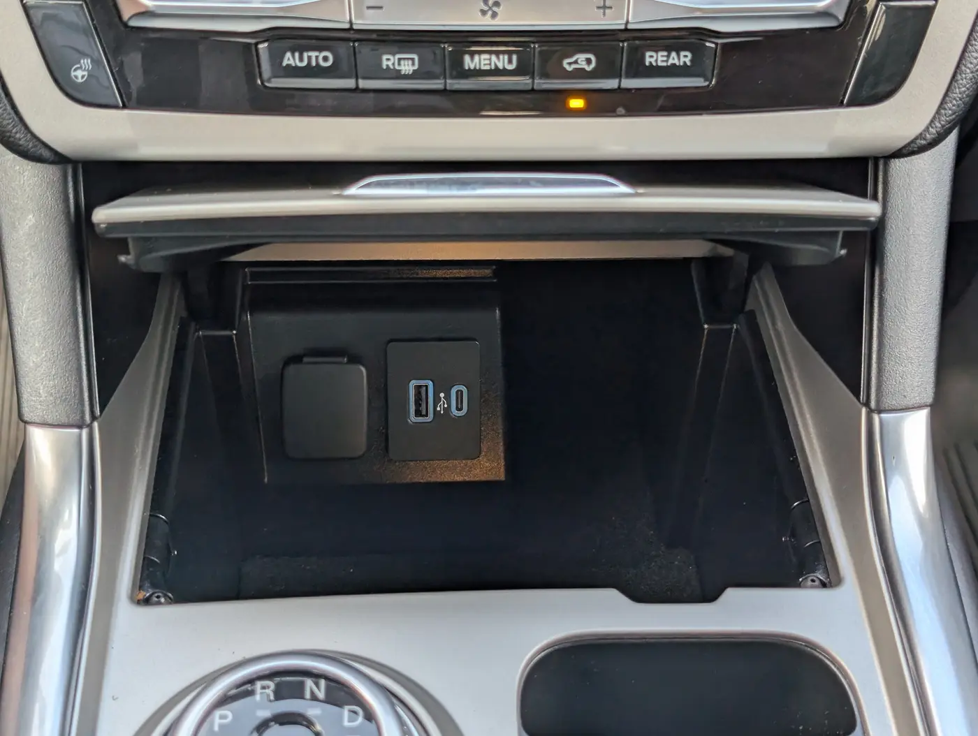 2023 Ford Explorer - $30,500