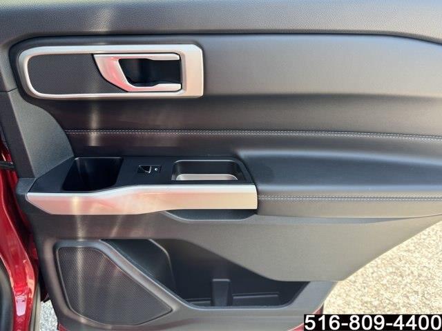 2023 Ford Explorer - $32,547