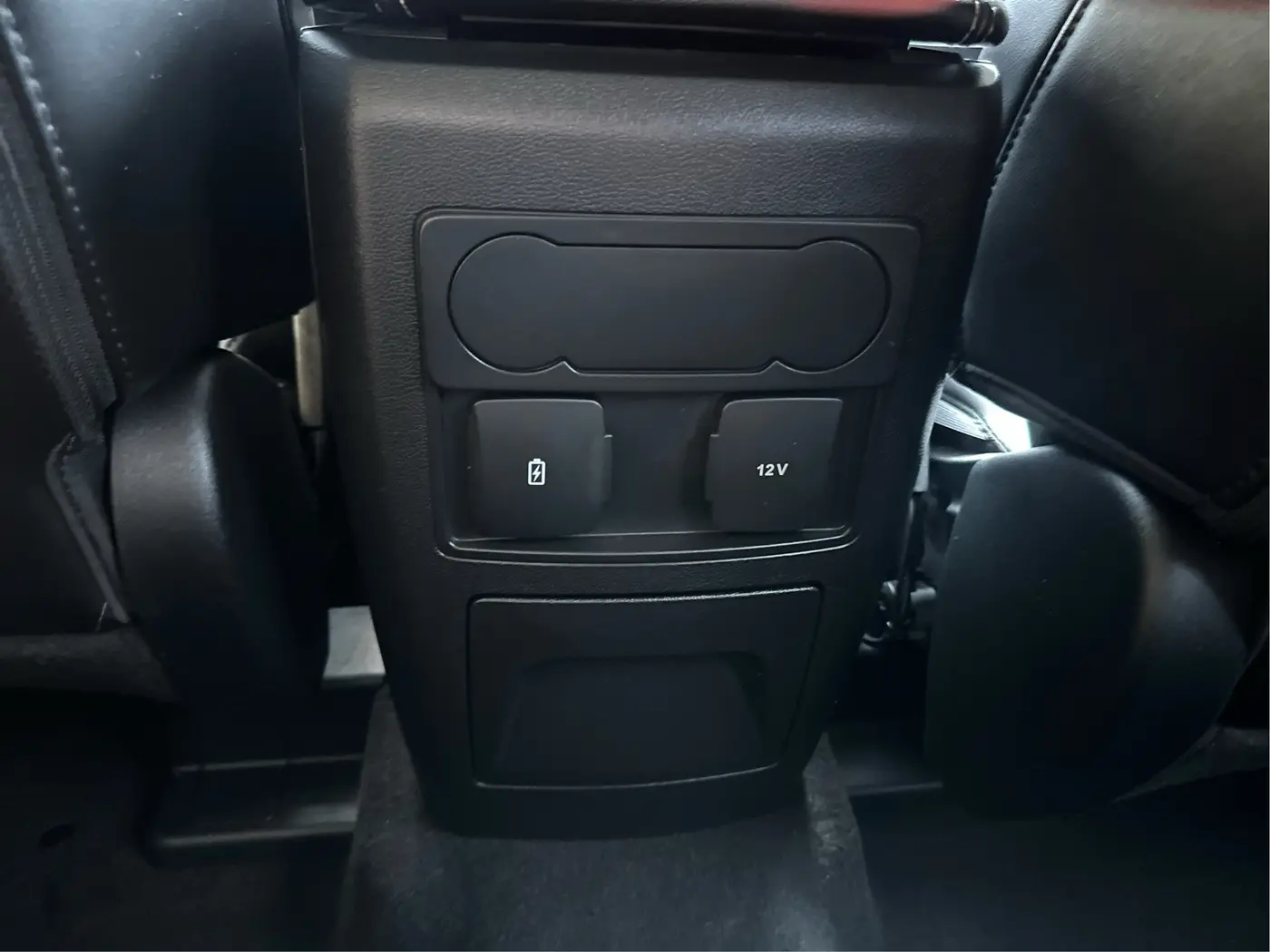 2023 Ford Explorer - $34,890