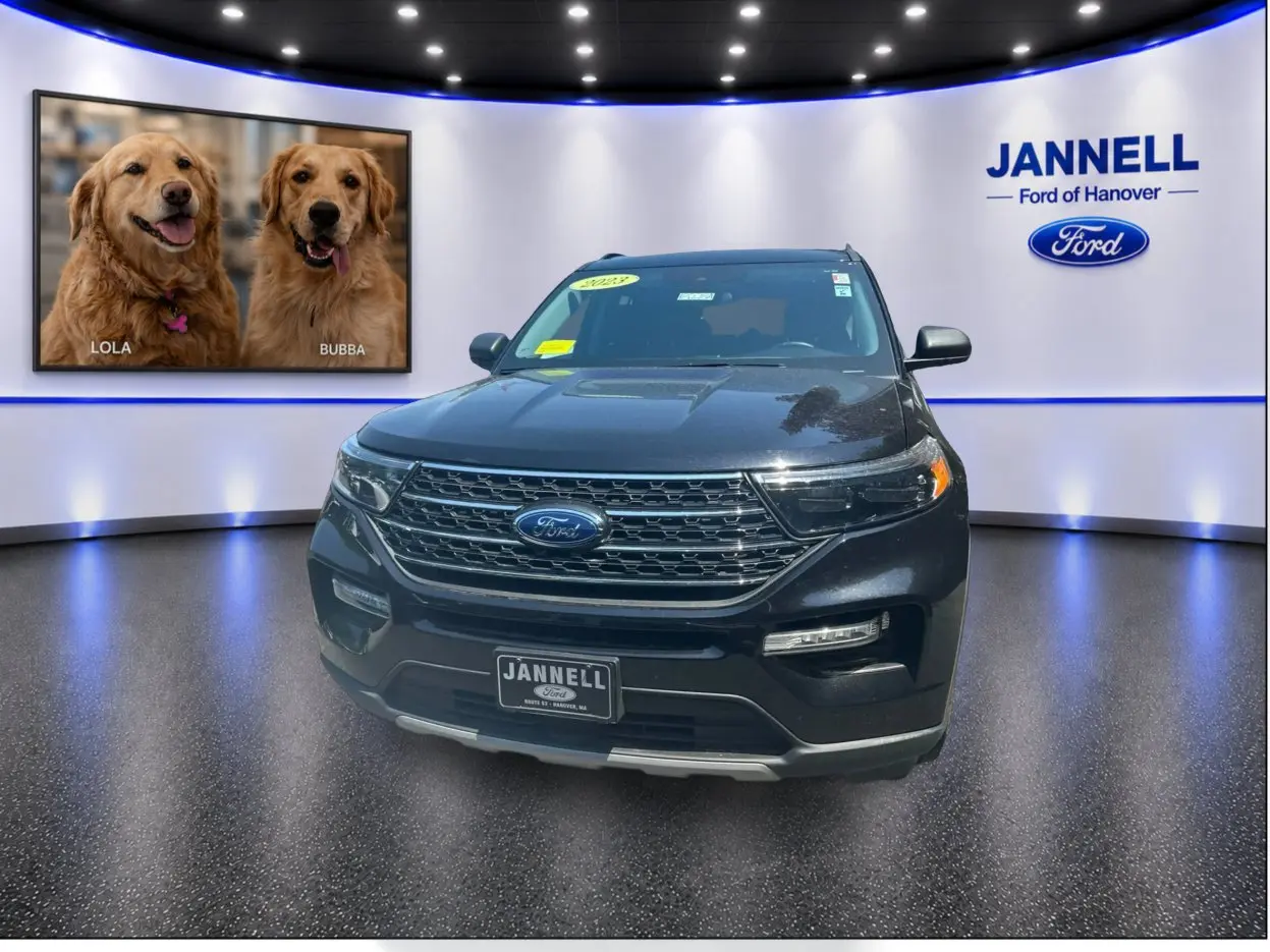 2023 Ford Explorer - $34,890