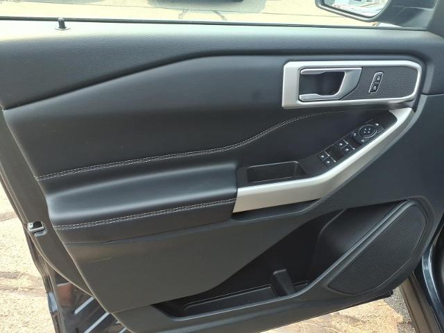 2023 Ford Explorer - $30,280