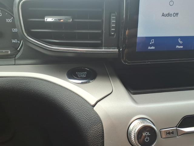 2023 Ford Explorer - $30,280
