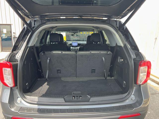 2023 Ford Explorer - $32,999
