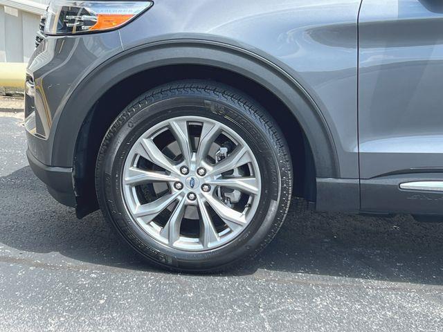 2023 Ford Explorer - $32,999