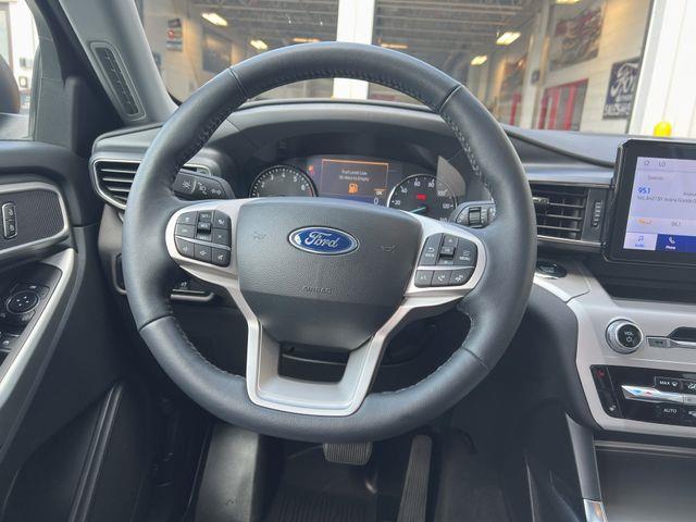 2023 Ford Explorer - $32,999