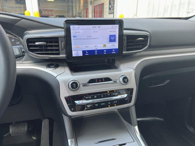 2023 Ford Explorer - $32,999